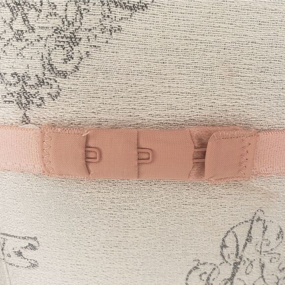 Talula Aritzia Pink Lace Bralette - Picture 9 of 13